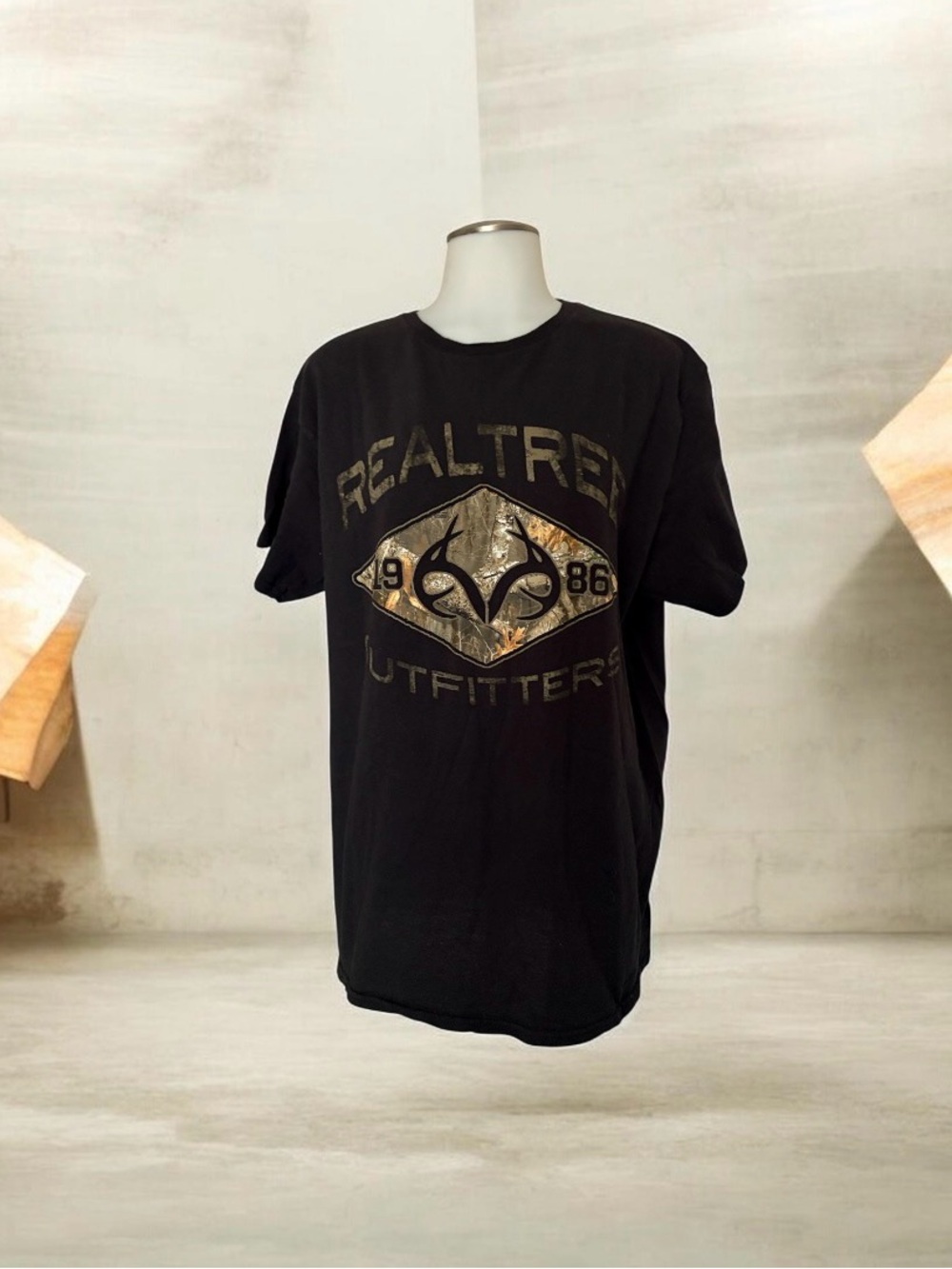 Delta Black Short-Sleeve Logo Tee with Camo Accent